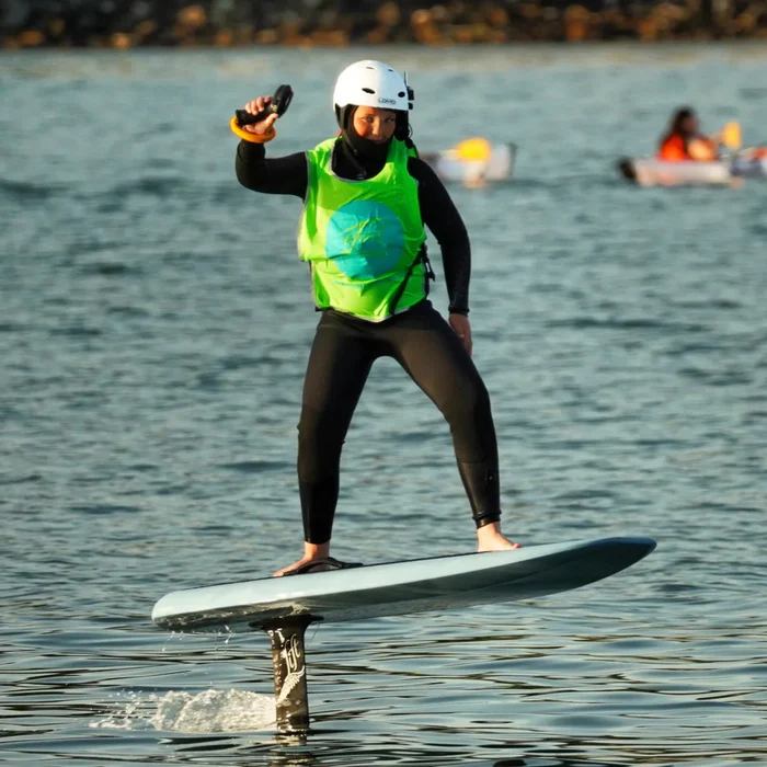 EFOIL BEGINNER FLIGHT - LESSONS IN FIFE AND EDINBURGH